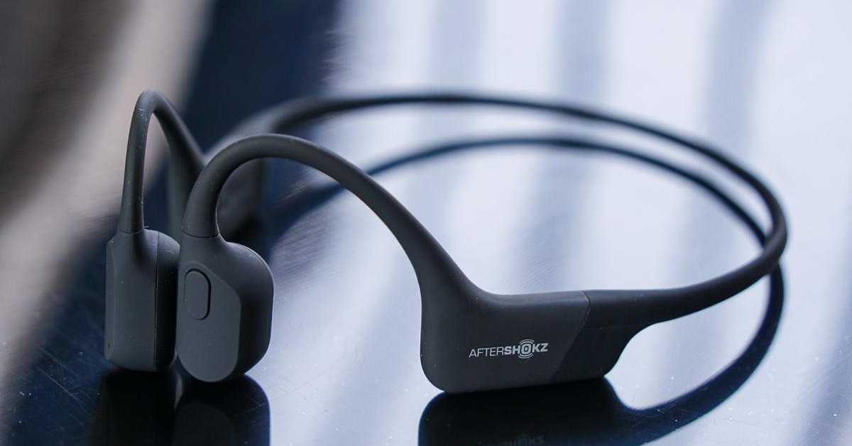 Aftershokz Aeropex Review: The Best Open-Ear, Bone Conduction Headphones For Sports And Workout